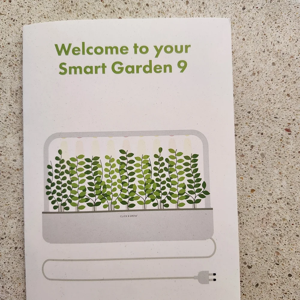 Click & Grow Smart Garden 9- Indoor Hydroponic Garden with LED Lights - Picture 7 of 7